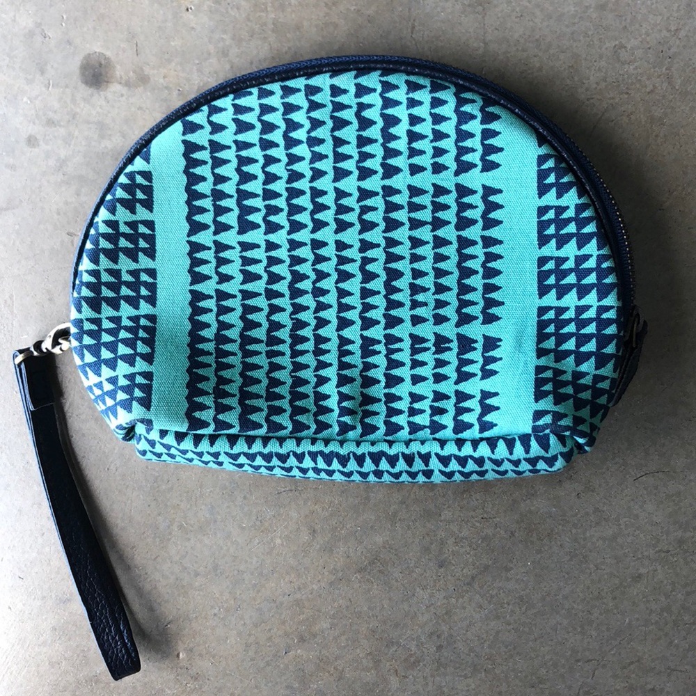 Manaola Pouch